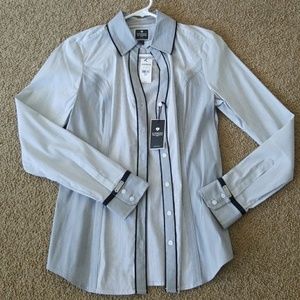 Express, the essential shirt